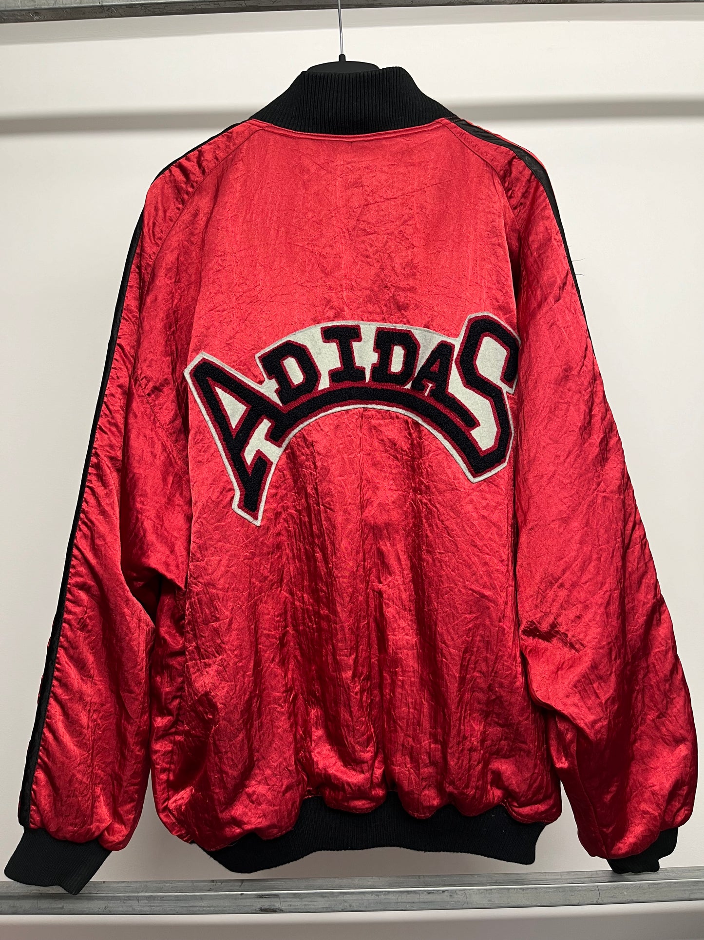 Giacca vintage Adidas Originals – Anni ’80/’90 – Taglia D7 (XL)