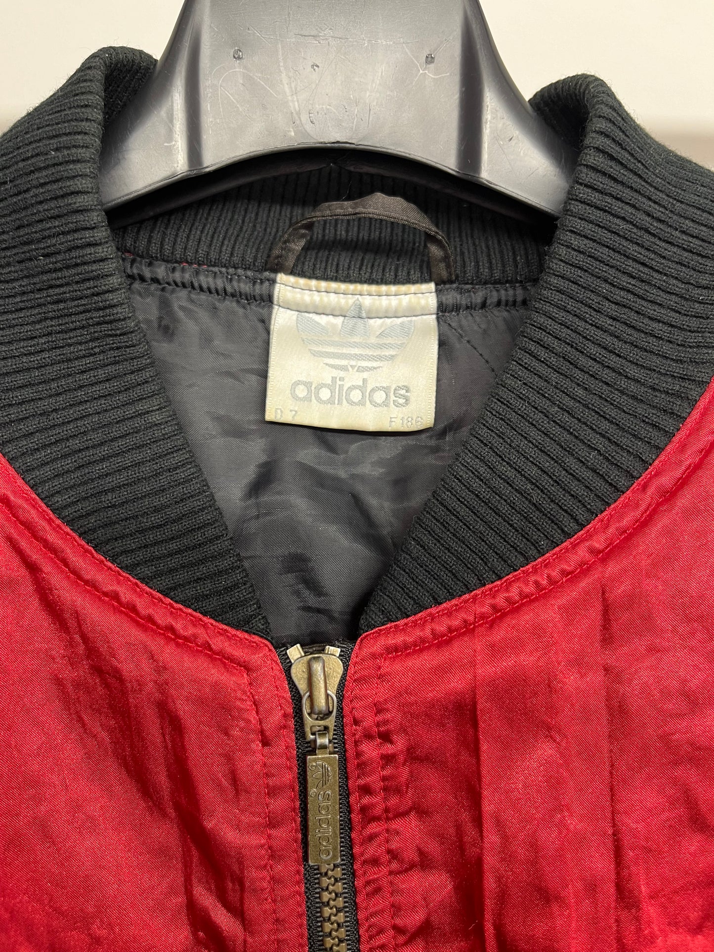 Giacca vintage Adidas Originals – Anni ’80/’90 – Taglia D7 (XL)