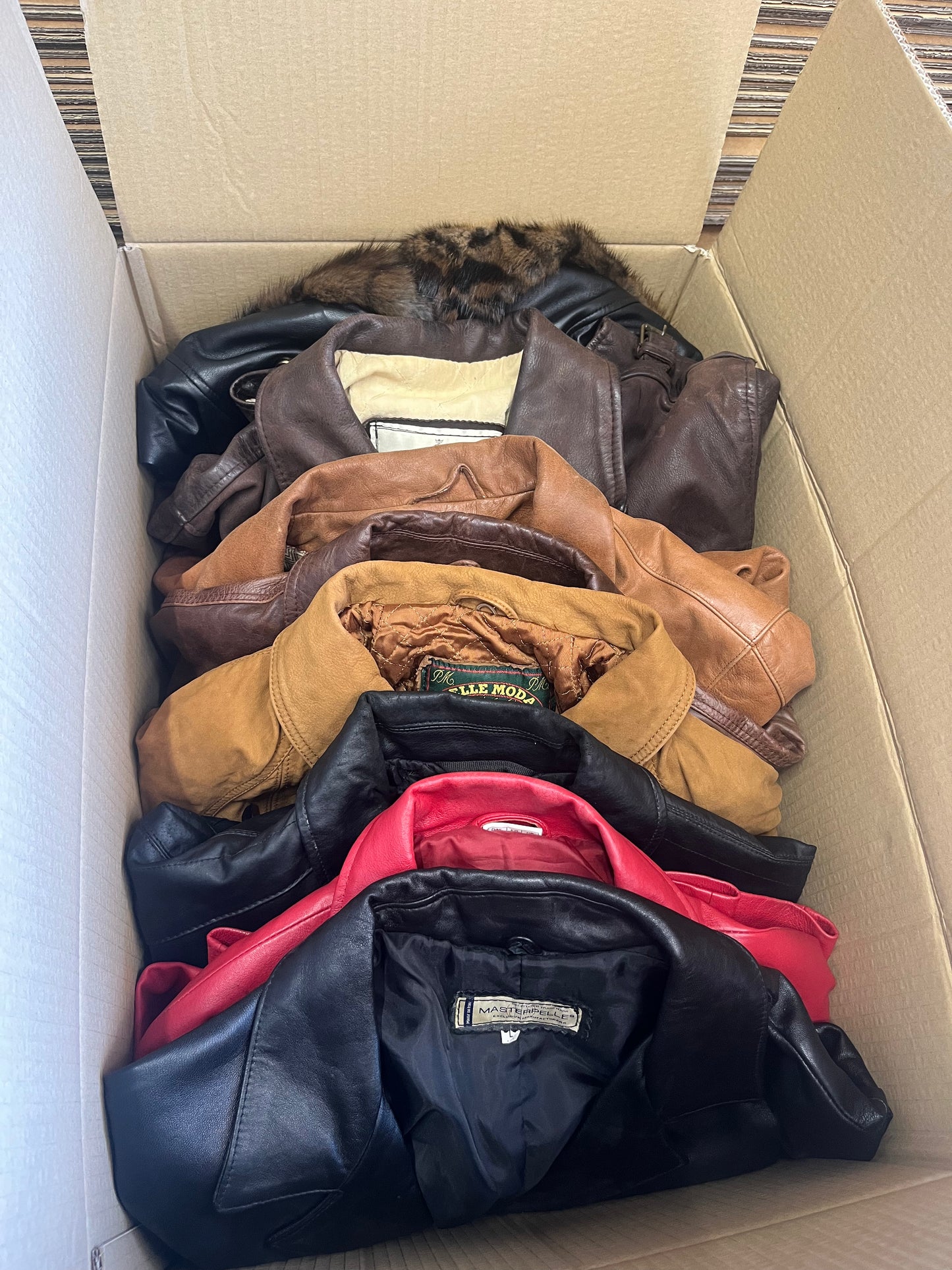 SHOP BOXES - JACKET LEATHER