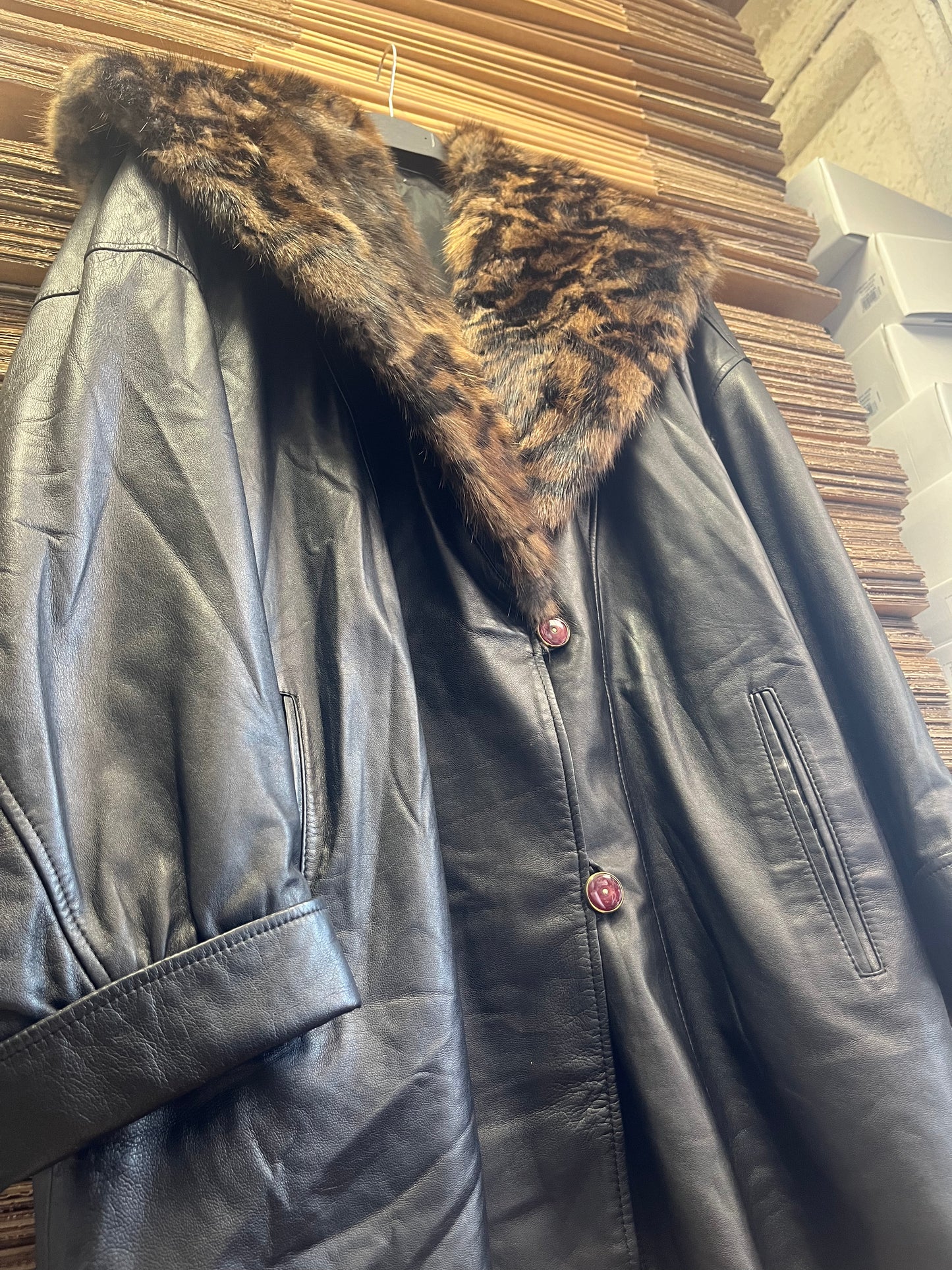 SHOP BOXES - JACKET LEATHER