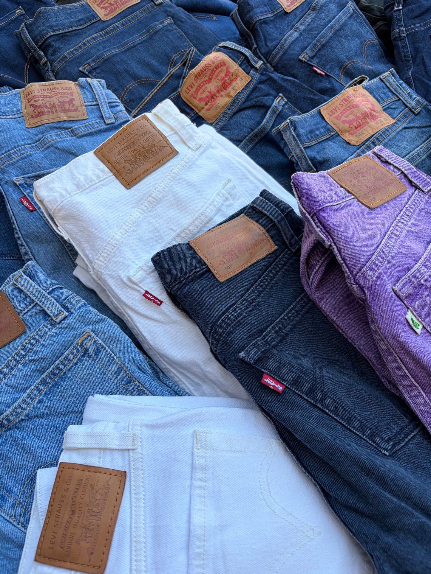 SHOP BOXES Jeans Levi’s Grado A mix Uomo-Donna 10pz