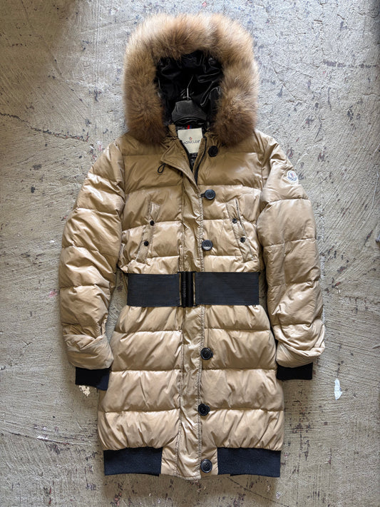 Piumino Moncler Lucie – Parka Tecnico con Cintura tag 2